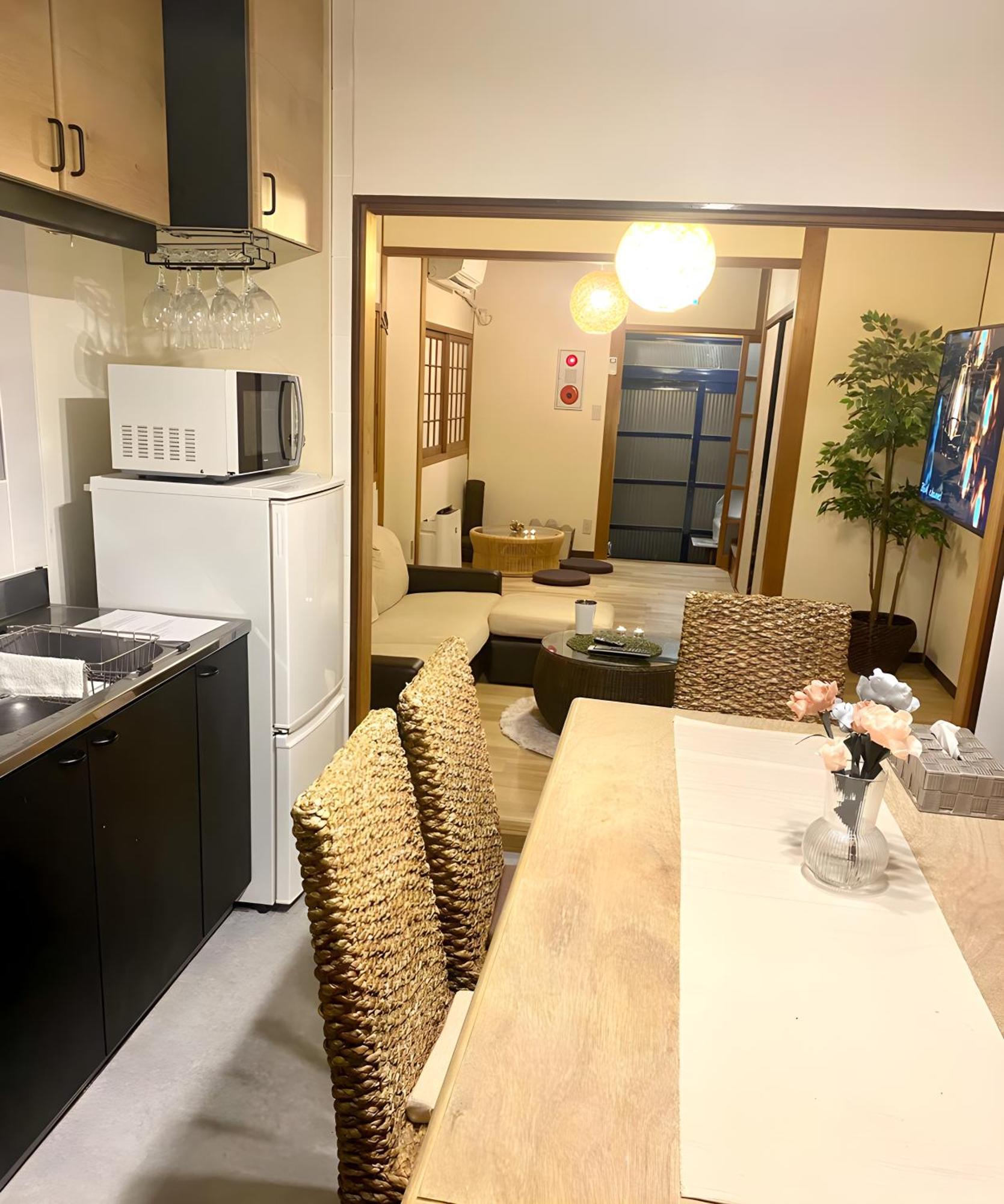 Renewal 天神橋筋六丁目駅徒歩2分 屋上テラス付き一軒家 天満居酒屋街2分 梅田10分 難波15分 Villa Osaka Exteriör bild
